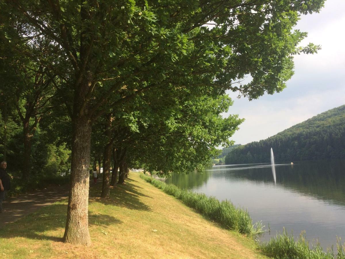 Blick In Die Suedeifel Biersdorf Extérieur photo
