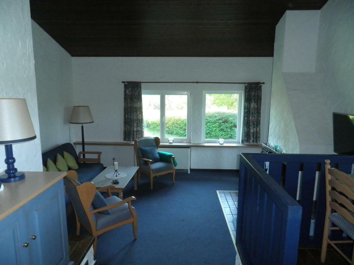 Blick In Die Suedeifel Biersdorf Extérieur photo